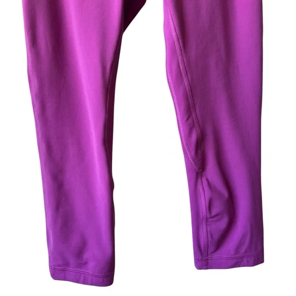 Lululemon Athletica Cropped Leggings - Picture 5 of 7